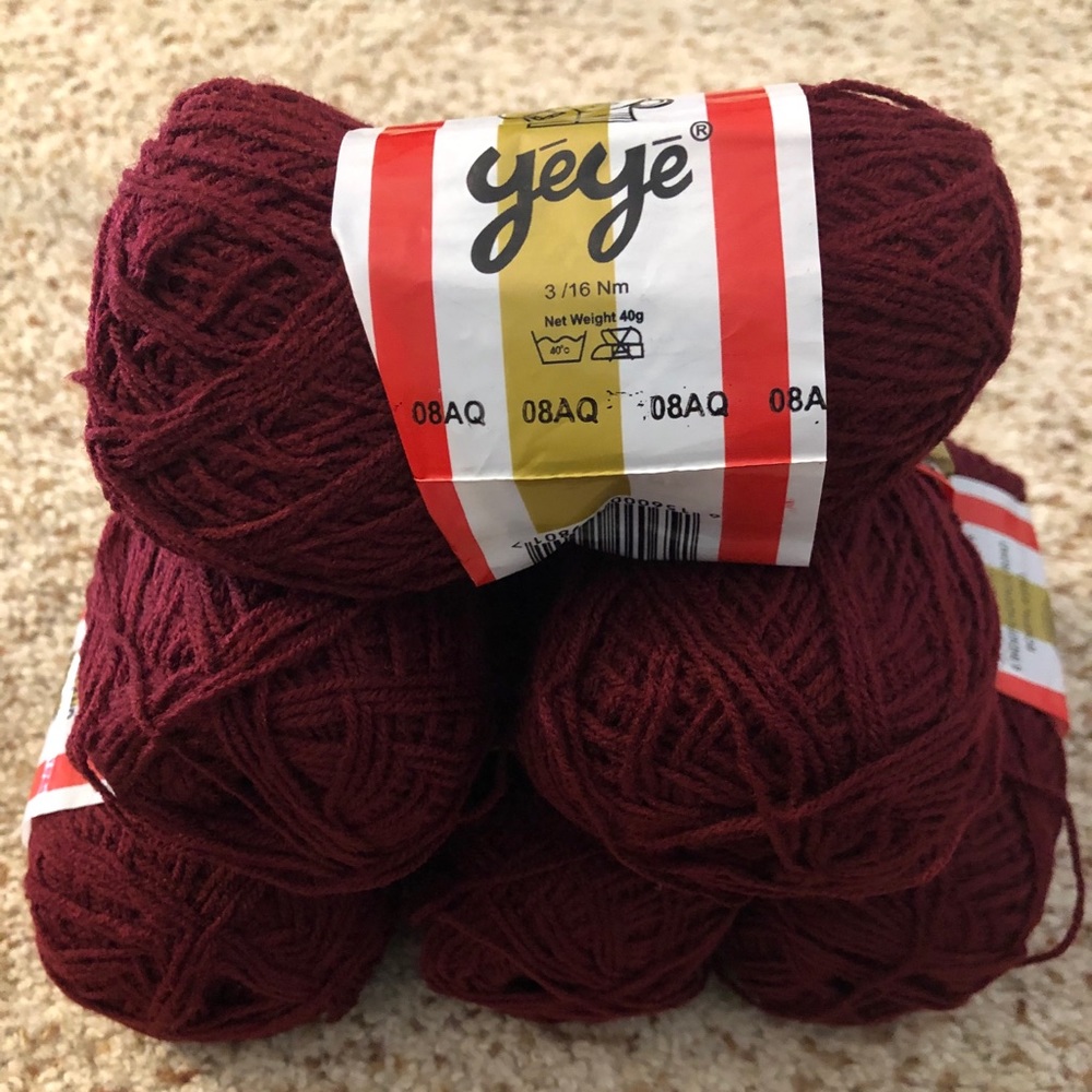Yeye wool/ available as pictures/ 6 pieces each